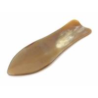 Массажер скребок из рога яка Гуаша "Рыба"