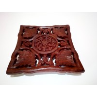 Подставка под горячее из красного дерева "Квадрат"